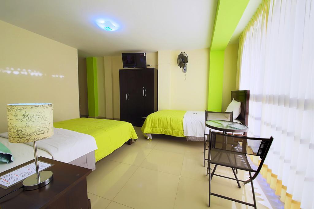 Hostal Florida Chiclayo Zewnętrze zdjęcie