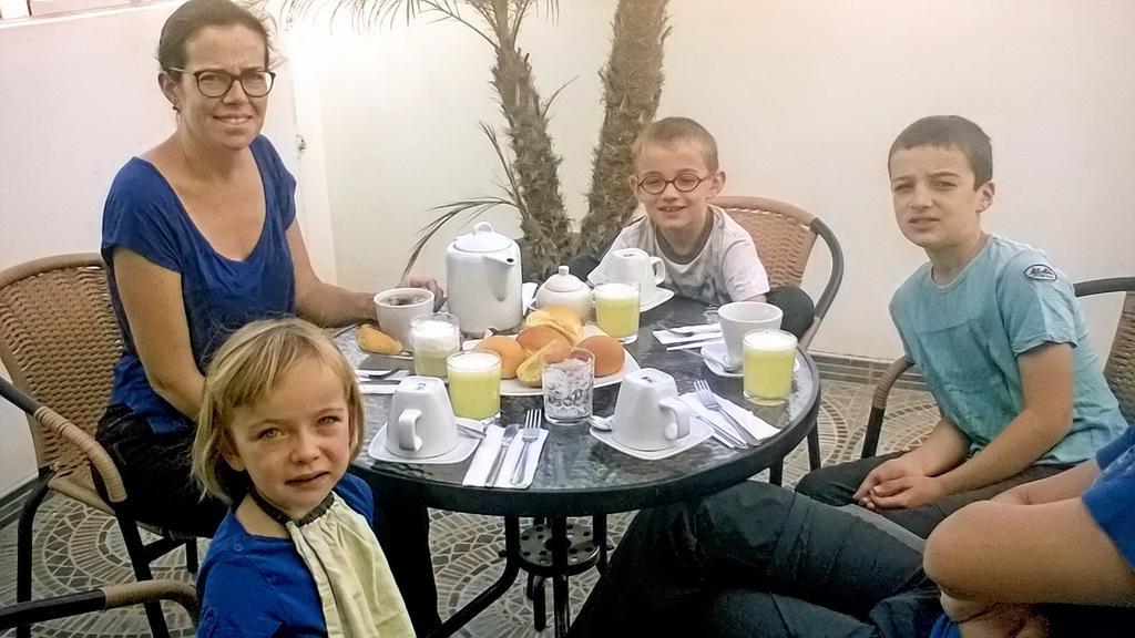 Hostal Florida Chiclayo Zewnętrze zdjęcie
