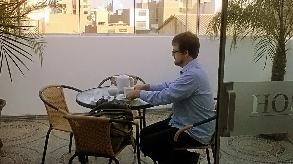 Hostal Florida Chiclayo Zewnętrze zdjęcie